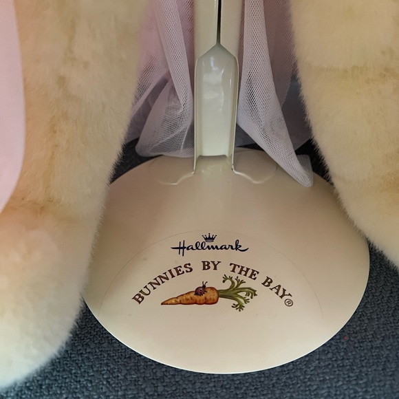 Hallmark Bunnies By The Bay, Gracious Goodheart - Picture 7 of 7